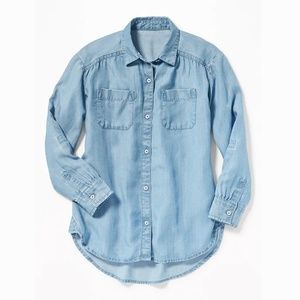 SOLD! ❌ Chambray Button Down Long Sleeve Shirt